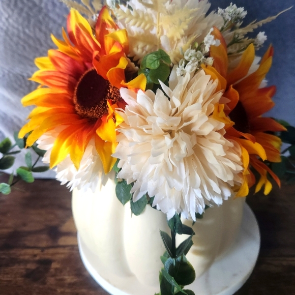 Fall decor - Picture 3 of 3